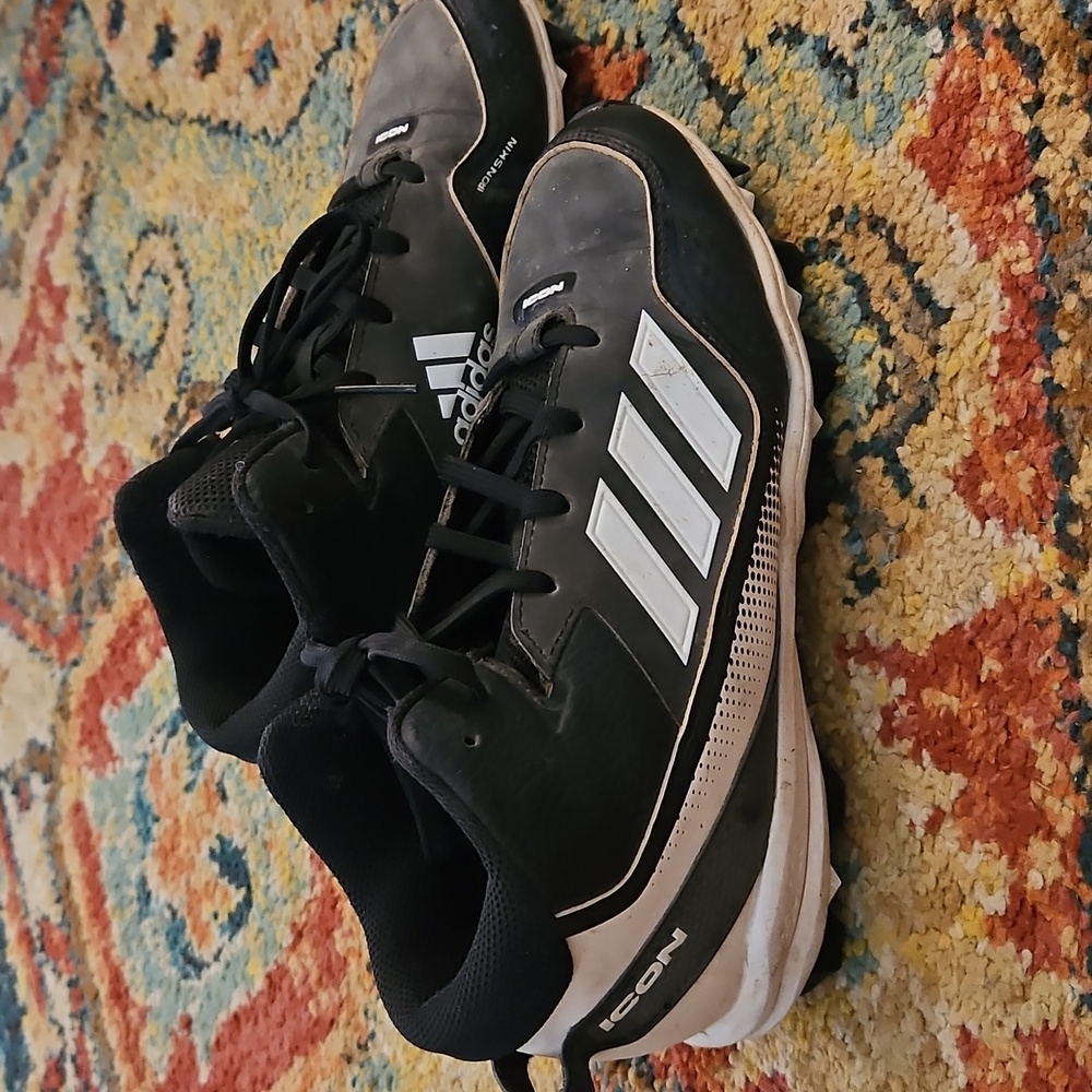 CLEATS